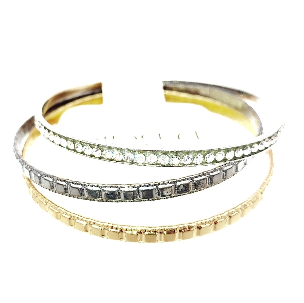 247B269 NWT  D'Bello 3  Piece  Assorted Bangle Bracelet